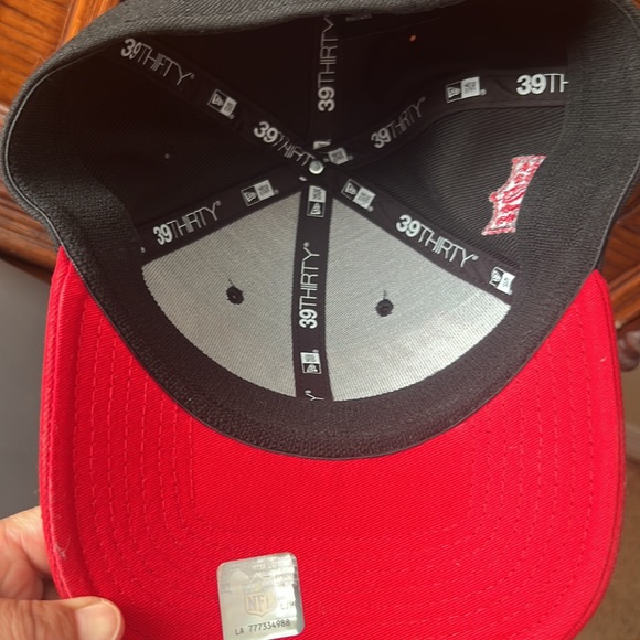 Buccaneers 2022 Draft Hat - Picture 3 of 4